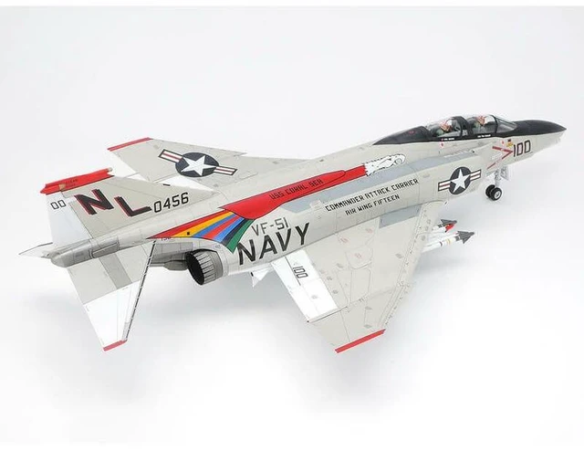 Alt view image 2 of 7 - Tamiya 1/48 McDonnell Douglas F-4B Phantom II Plastic Model