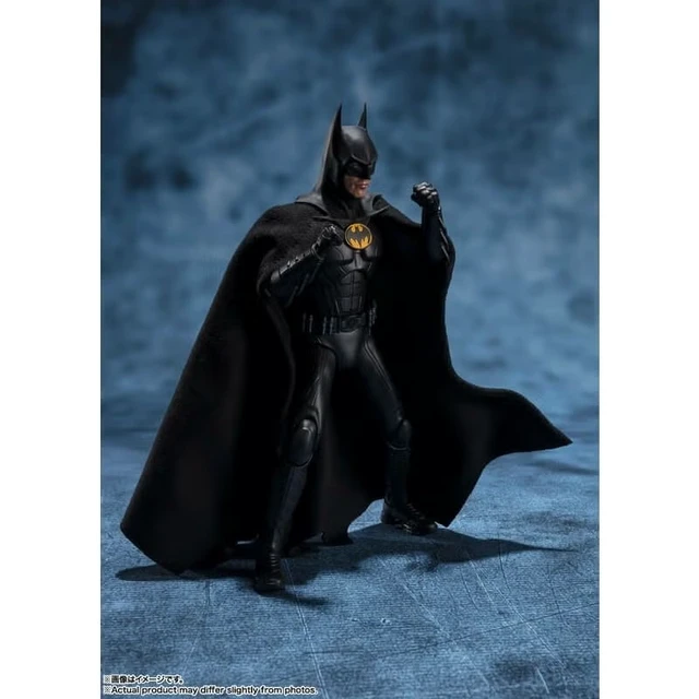 Alt view image 3 of 7 - S.H.Figuarts Batman (The Flash)