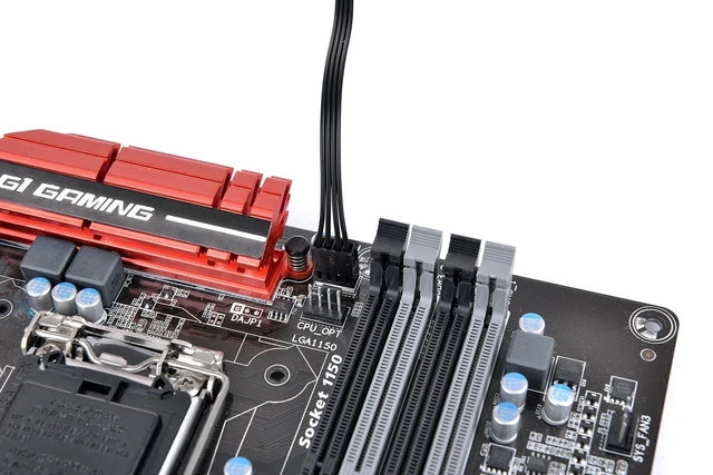 Alt view image 4 of 4 - Thermaltake Commander FP SATA Powered 10 Port 4-Pin PWM Fan Hub AC-023-AN1NAN-A1, 3.2 x 1.7 x 0.7 inches