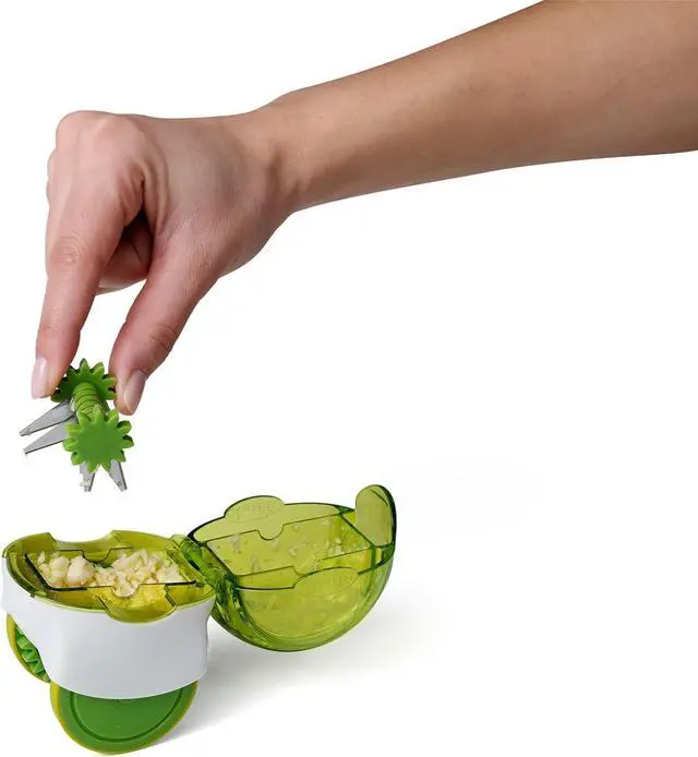 Alt view image 5 of 7 - Manual Garlic Chopper Roller Mincer and Slicer Tool, Compact Hand Roller for Garlic, Herbs, Nuts, and Ginger, Kitchen Mincer Tool