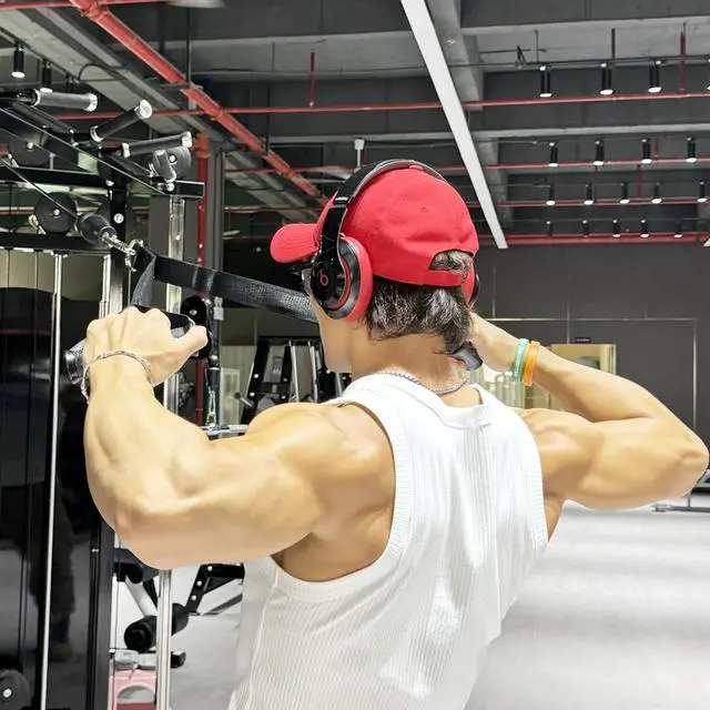 Alt view image 7 of 7 - Triceps Rope Handles Gym Cable Machine Attachment TPR Anti Slip Handles 2 Loops Long Strap Fit for Pushdowns Face Pulls Crunches Overhead Extensions Biceps Curl