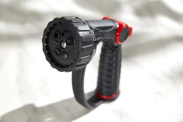 Alt view image 2 of 7 - 58993 7-Pattern Watering Nozzle with Thumb Control, Black