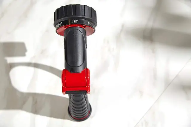 Alt view image 4 of 7 - 58993 7-Pattern Watering Nozzle with Thumb Control, Black