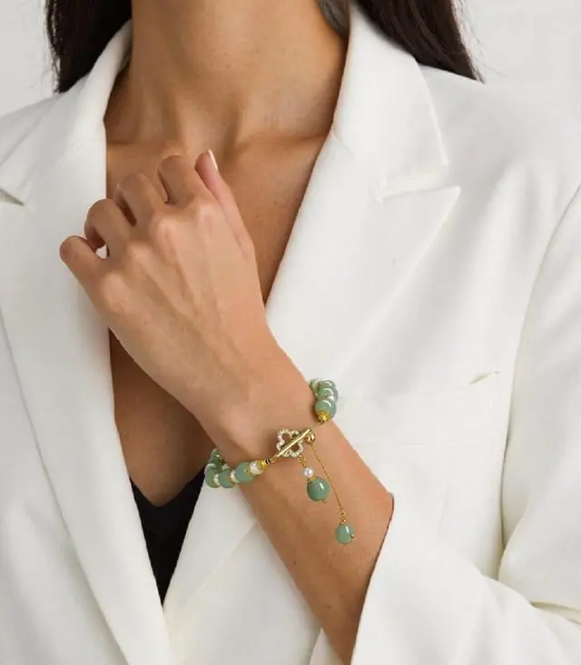 Alt view image 6 of 6 - Hotan Jade Pearl Bracelet Four leaf Grass Drill Button Design Oriental Poetic Light Luxury WristbandBanquet/Christmas Gift (Pearl Clover)