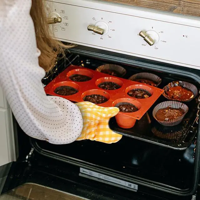 Alt view image 6 of 7 - Oven Mitts Gloves 2-Pack Heat Resistant Cooking Mittens with Hanging Rope Insulated Baking Gloves for Home Kitchen Microwave Grilling Hand & Machine Washable