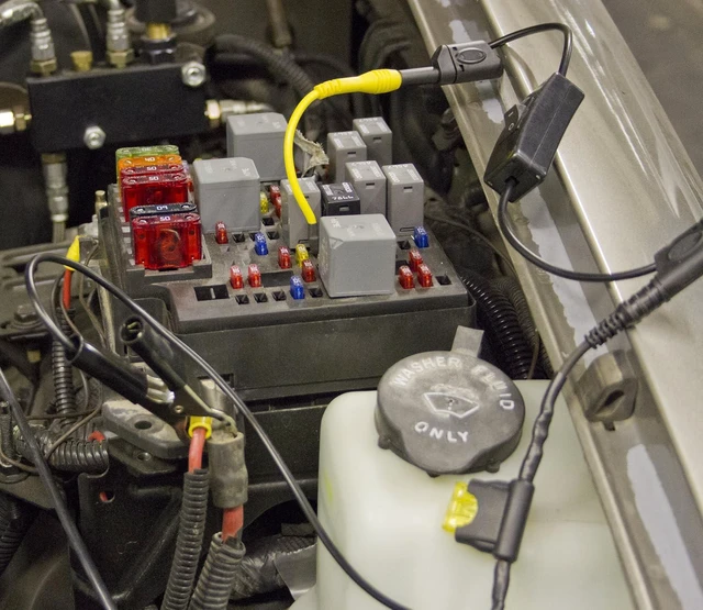 Alt view image 2 of 4 - 69250 Terminal Leads with Power, Switch & Fuse