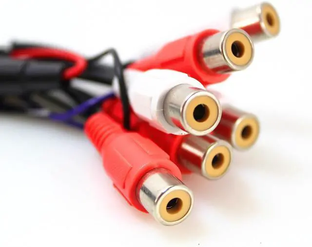 Alt view image 4 of 5 - 5 Band Graphic Equalizer with 7 V Line Driver (EQ-57MOTO)