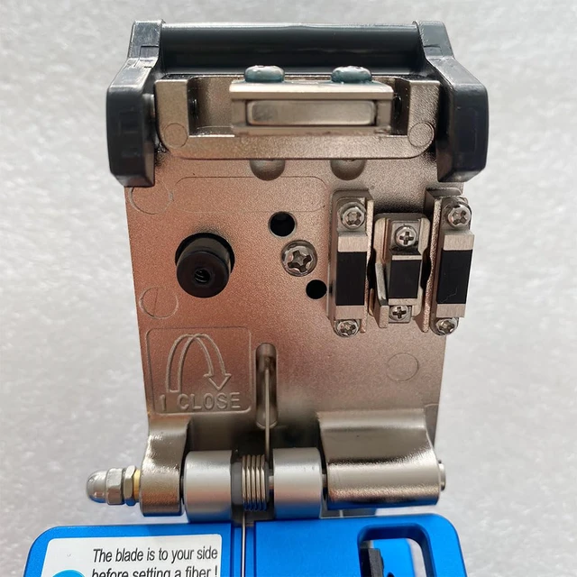 Alt view image 2 of 7 - FC-6S Fiber Cleaver Optical Fiber Cable Cutter Knife Cleaver Tool FTTH Cutting Tools FC6S High Precision 1PCS