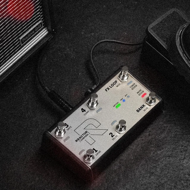 Alt view image 6 of 7 - REACTOR Control Wireless Footswitch for REACTOR Amps