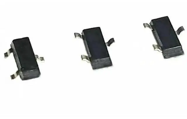 Main image of 50PCS MCR100-8 Silkscreen 100-8 Unidirectional Microtrigger SCR SOT-23