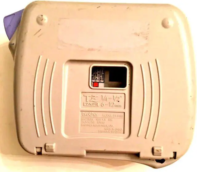 Alt view image 2 of 3 - Brother PT-1180 Labeling System