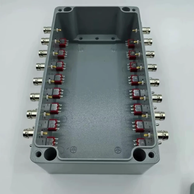 Alt view image 3 of 7 - DieCast Aluminum 16BNCPort RF Enclosure Box, 210×120×90mm