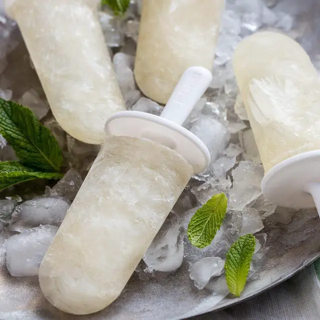 Alt view image 4 of 5 - Classic Pop Molds, 6 Easy-release Popsicle Molds With Sticks and Drip-guards, BPA-free