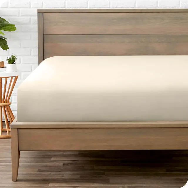 Main image of Fitted Bottom Sheet Queen Size - Premium 1800 Ultra-Soft - Hotel Luxury - Deep Pocket - Durable and Long Lasting - Fitted Sheet (Queen, Sand)