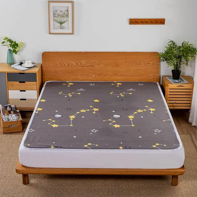 Alt view image 2 of 7 - Bed Pads for Incontinence Washable 40 * 60,Large Reusable Waterproof Mattress Protector Pad,Pee Pads for Adults Elderly Pets or Kids Bed Wetting Protection, Hospital (Twin/Full)
