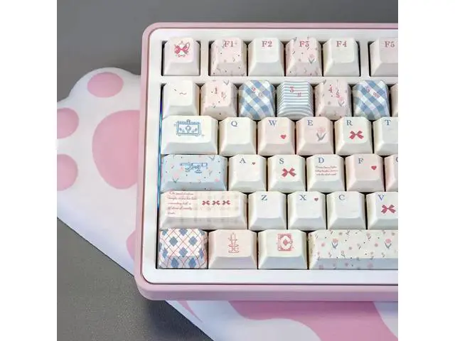 Alt view image 4 of 5 - Strawberry Rabbit theme factory-made keycaps in PBT material, hot-spraying technology, suitable for girls, cute, original, creative, universal, 60 keys, 98 keys, 108 keys - keycaps