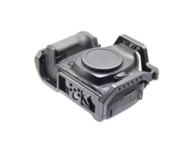 Alt view image 3 of 4 - Aluminum Alloy Frame Case Cover for 5D Mark II III Camera for 1/4 Screw Hole