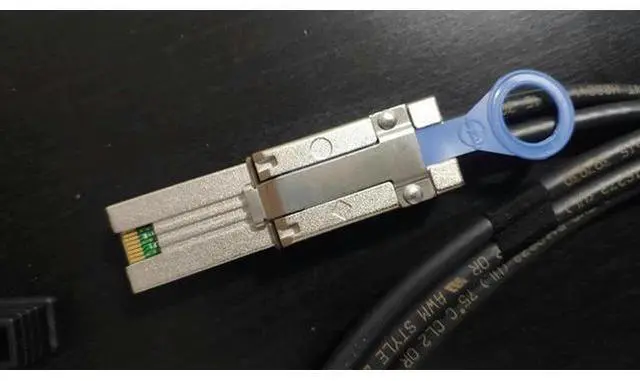 Main image of 2M External Mini SAS High Density to Mini SAS Cable 716191-B21