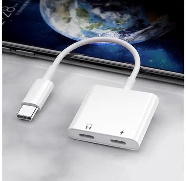 Main image of 2 In 1 Adapter Type-c adapter to eat chicken phone earphone conversion head double c port suport audio output + wire control