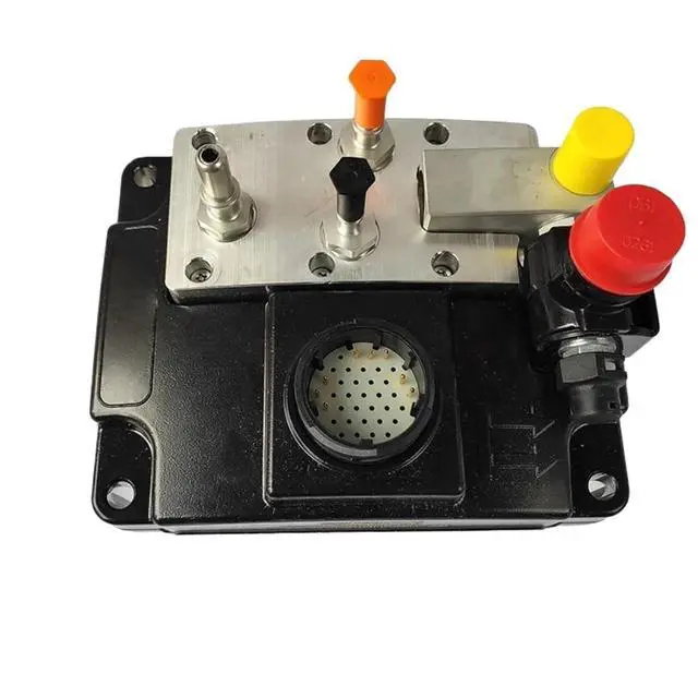 Alt view image 3 of 6 - 24V 5273338 4931694 C1205710-KW100 E5273338 1409391 1705244 Urea Pump