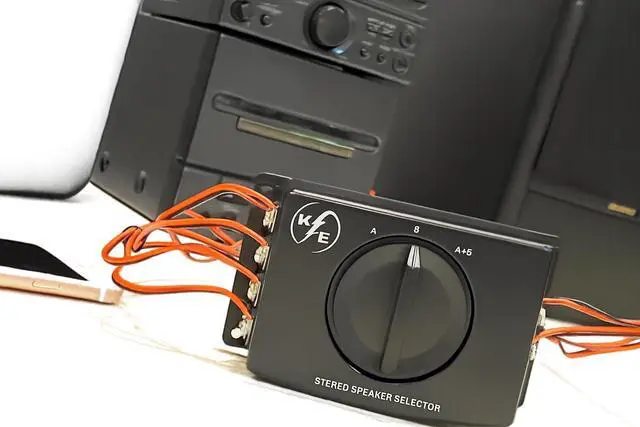 Alt view image 5 of 5 - A/B A B A+B Stereo Speaker Selector Switch Switcher Combiner 2 Way Black Box