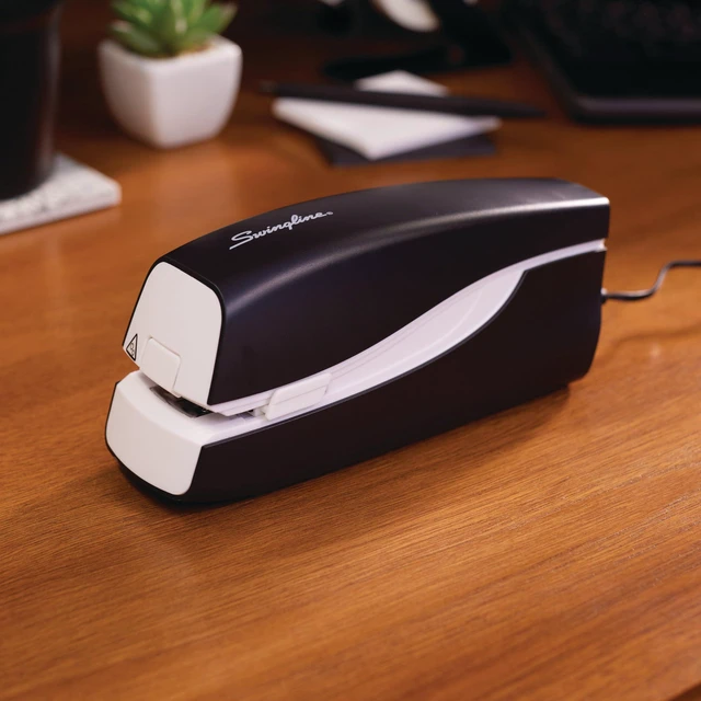 Alt view image 2 of 7 - Electric Stapler, 20 Sheet Capacity, Portable, Full Strip, Plug In or Battery, Black (48200)