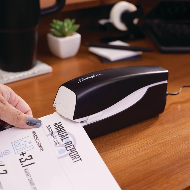 Alt view image 3 of 7 - Electric Stapler, 20 Sheet Capacity, Portable, Full Strip, Plug In or Battery, Black (48200)