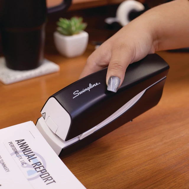 Alt view image 6 of 7 - Electric Stapler, 20 Sheet Capacity, Portable, Full Strip, Plug In or Battery, Black (48200)