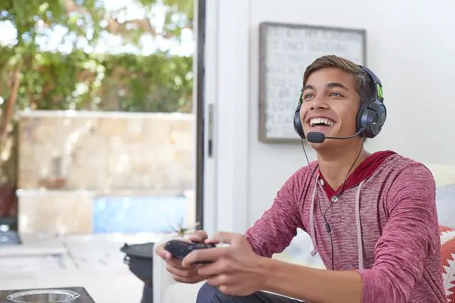 Alt view image 11 of 14 - 50 Xbox Gaming Headset Officially Licensed for Xbox Series X|S, Xbox One, and Windows PCs with 3.5mm Also works with PS5, PS4, and Mobile Devices, Removable Mic, 40mm Speakers