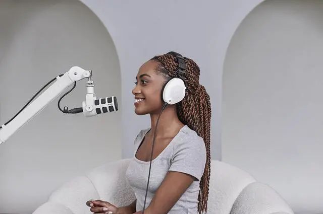 Alt view image 3 of 5 - PodMic Cardioid Dynamic Broadcast Microphone - White