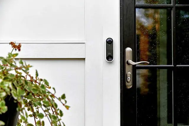 Alt view image 2 of 6 - Essential Wired Video Doorbell - HD Video, 180° View, Night Vision, 2 Way Audio, DIY Installation (wiring required), Security Camera, Doorbell Camera, Home Security Cameras, White - AVD1001