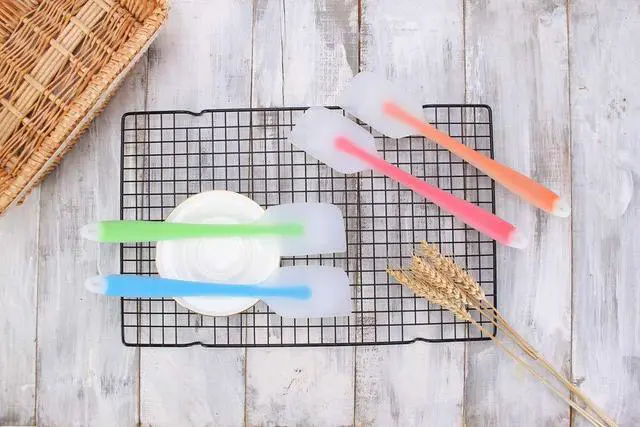 Alt view image 5 of 7 - Silicone Spatula Set of 4 - Heat Resistant Flexible Spatula 450F with Stainless Steel Core - Food Grade Premium Good Grip Kitchen Utensils - Seamless, Heavy Duty, BPA Free, Dishwasher Safe