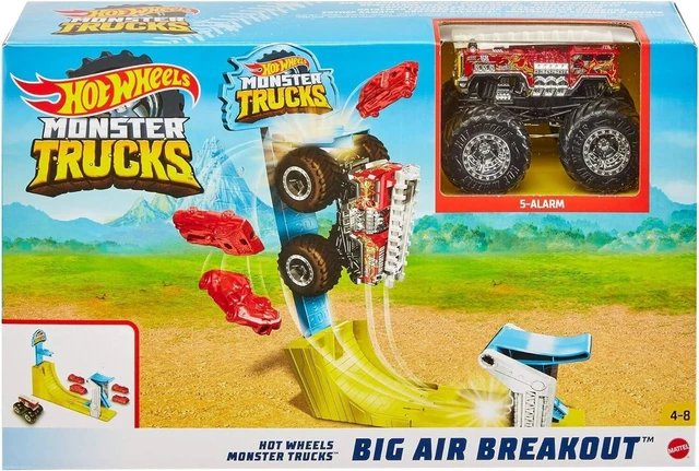 Main image of Hot Wheels Monster Trucks Big Air Breakout Play Set