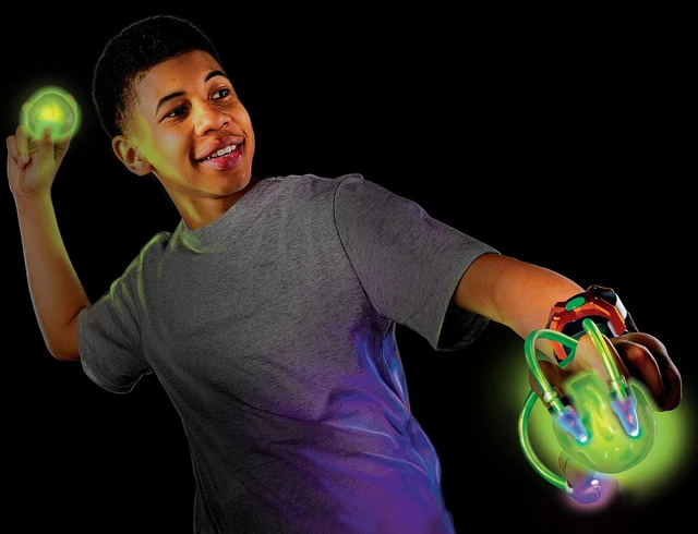 Alt view image 2 of 6 - Diggin Active - Slimeball Light Claw & Glow Target,Green