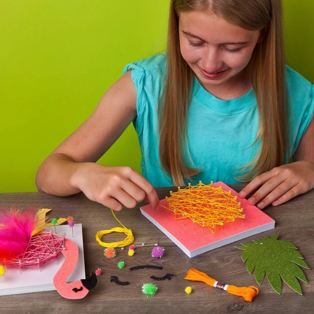 Alt view image 2 of 7 - Craft-tastic Tropical String Art Kit