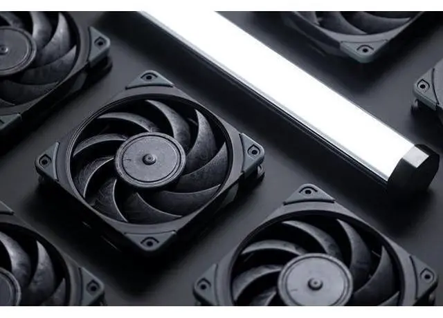Alt view image 6 of 7 - NF-A12x25 PWM chromax.Black.swap, Premium Quiet Fan, 4-Pin (120mm, Black)