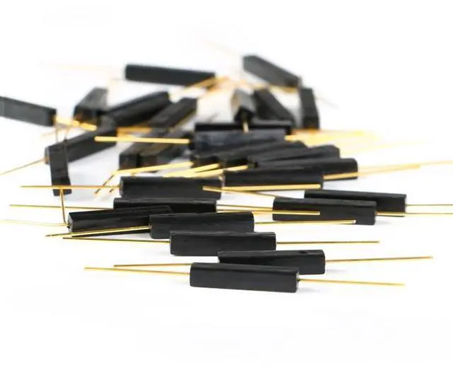 Main image of 20Pcs Reed Switch GPS-14A 14mm Plastic Anti-Interference Normally Open Magnetic Control Switch