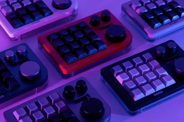 Alt view image 5 of 6 - Megalodon Triple Knob Macro Pad Programmable Designer Mini Keyboard 16 Keys (Black)