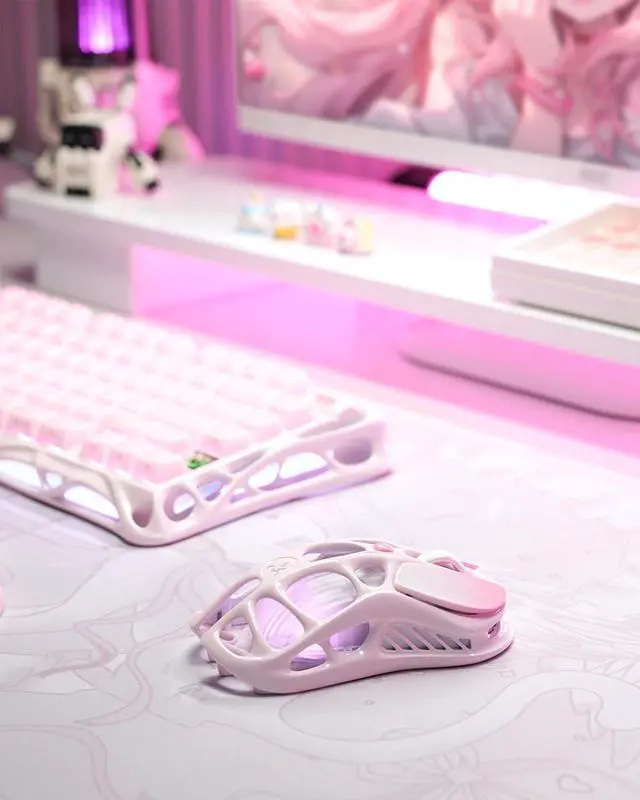 Alt view image 7 of 7 - Mercury M1 Pro Wireless Gaming Mouse, Lightweight Magnesium Alloy, 26,000 DPI, PAW3395DM Sensor, 5 Programmable Buttons, Support Wired/2.4GHz/BT, Up to 200 Hours Battery Life