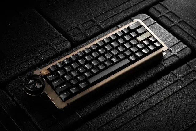 Alt view image 4 of 5 - Ice Ring 63 RT HE Magnetic Wired Gaming Keyboard 0.1ms Low Latency 0.01 Precision Gaming Accessories Customized Driver and Lighting Effects Deepspace Titan Color