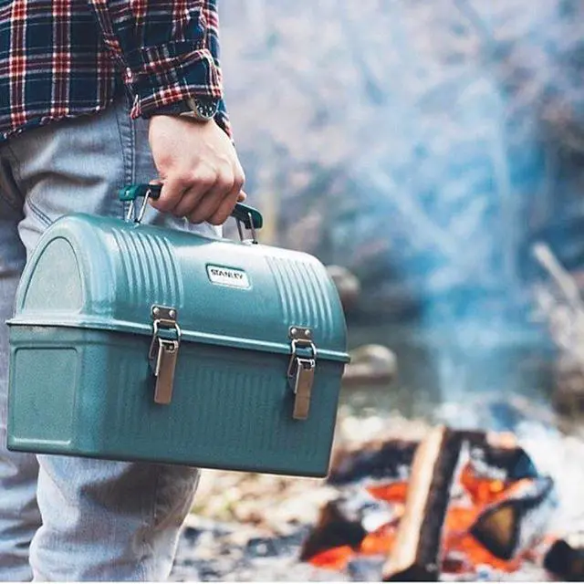 Alt view image 7 of 7 - STANLEY Classic Lunch Box 10 qt | Vintage Metal Lunchbox | Durable Meal Container with Handle and Latch | Stores Food, Drinks, Thermos, Water Bottle | Hammertone Green