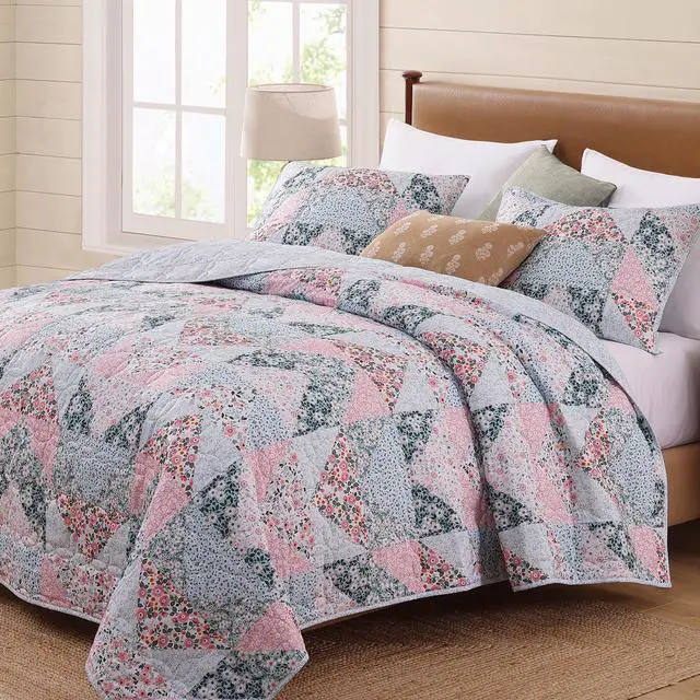 Alt view image 7 of 7 - BLOOMHAVEN Quilt Set Queen Size, Patchwork Pink Floral Quilt Sets, Reversible Bedspread Lightweight and Breathable for All Seasons, Soft Quilted Bedspread with 2 Pillow Shams
