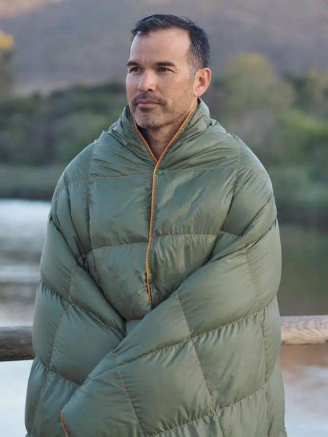 Alt view image 6 of 7 - Mega Puffy Down Blanket (Olive)