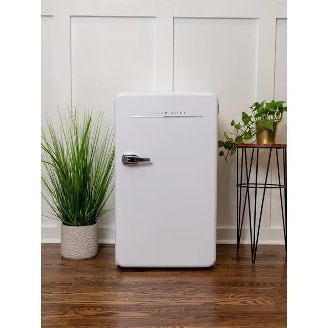 Alt view image 5 of 6 - 17.5 in. 3.2 cu. ft. Retro Mini Refrigerator in White, without Freezer