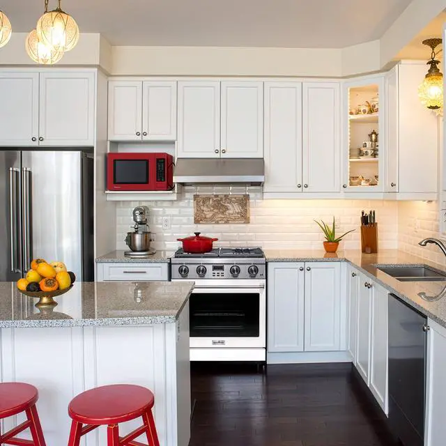 Alt view image 5 of 5 - Pro-Style 30 in. 4-Element Slide-In Gas Range with Convection in Stainless with White Door
