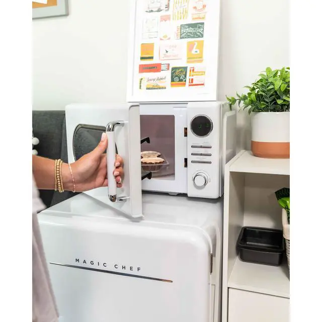 Alt view image 5 of 6 - 0.7 cu. ft. Retro Countertop Microwave in White