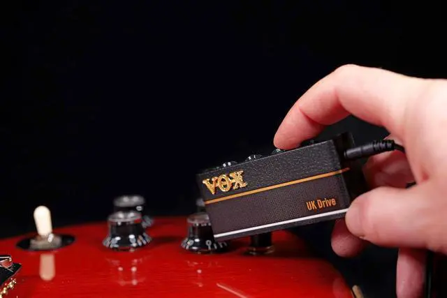 Alt view image 4 of 7 - 3 UK Drive Headphone Guitar Amp w/ 2 Channels & Stereo Effects