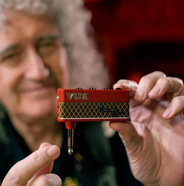 Alt view image 2 of 7 - Brian May Headphone Guitar Amplifier w/ Treble Booster, Stereo Tap-tempo Delay, Chorus, Phase, and Rhythms