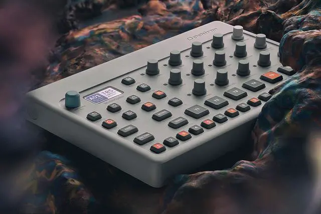 Alt view image 3 of 5 - Model:Cycles 6-Track FM Based Groove Box