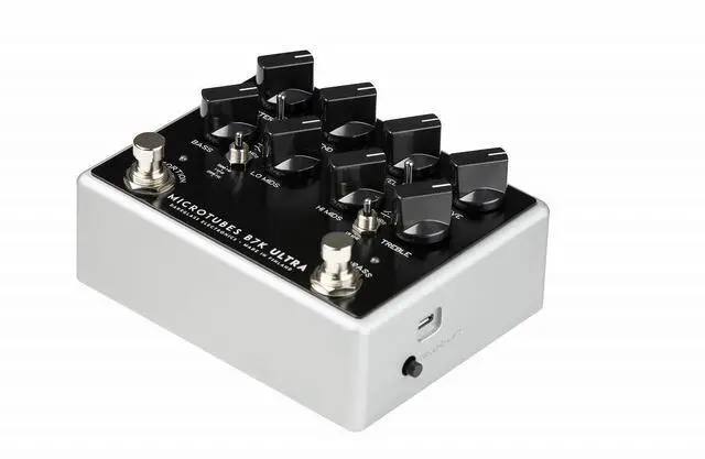 Alt view image 4 of 5 - Darkglass Microtubes B7K Ultra V2 Bass Preamp Pedal w/Overdrive, 4-band EQ, Cab Sim, Aux In, and DI Output